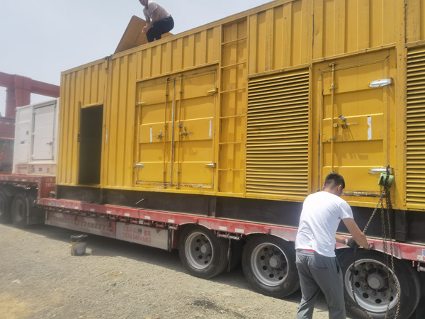 福州发电机出租100KW发电机需要什么规格的电缆线？